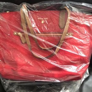 COPY - NWT NEW Michael Kors Kelsey Large Red Tote